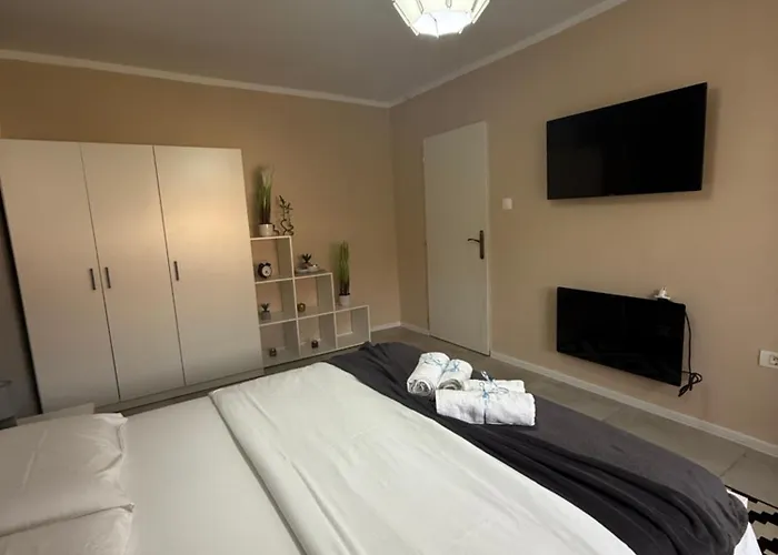 S&s New Parcare La Locație !!!