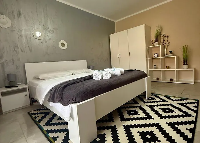 S&s New Parcare La Locație !!! *